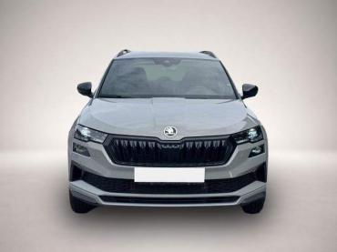 Fahrzeug ansehen: Skoda Karoq Sportline 1.5 TSI DSG Sportline 2ZKlimaautomati. Skoda Karoq Sportline 1.5 TSI DSG Sportline 2ZKlimaautomati.