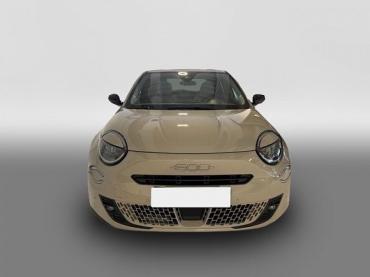 Fahrzeug ansehen: Fiat 600 La Prima Hybrid 1.2 T3 81 kW (110 PS) DCT Klima... Tageszulassung Fiat 600 La Prima Hybrid 1.2 T3 81 kW (110 PS) DCT Klima... Tageszulassung