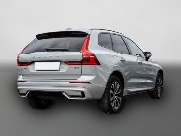 Volvo XC60 Plus Dark 2WD B4 Benzin EU6d Digitales Cockpit Memory Sitze Soundsystem HarmanKardon Gebrauchtwagen