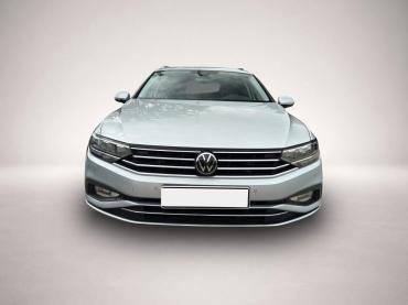 Volkswagen Passat Variant 1.5 TSI DSG Business KAMERA AHK L