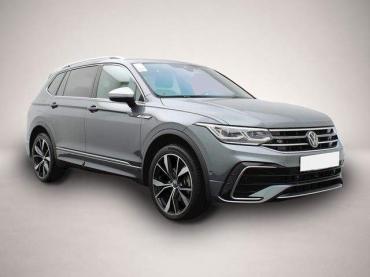 Fahrzeug ansehen: Volkswagen Tiguan Allspace 2.0 TDI DSG 4Mo. R-Line 7-S. IQ. Volkswagen Tiguan Allspace 2.0 TDI DSG 4Mo. R-Line 7-S. IQ.