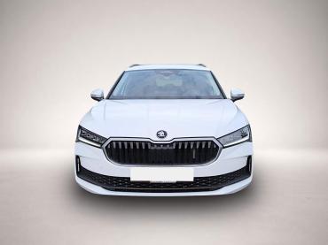 Skoda Superb Combi 2.0 TDI DSG Essence AHK NAVI ACC PD