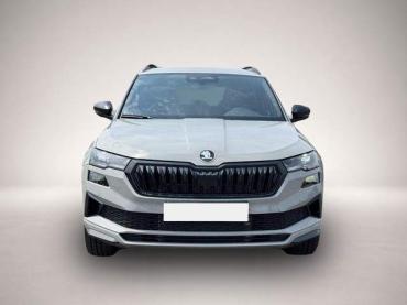 Fahrzeug ansehen: Skoda Karoq Sportline 1.5 TSI DSG Sportline 2ZKlimaautomati. Skoda Karoq Sportline 1.5 TSI DSG Sportline 2ZKlimaautomati.