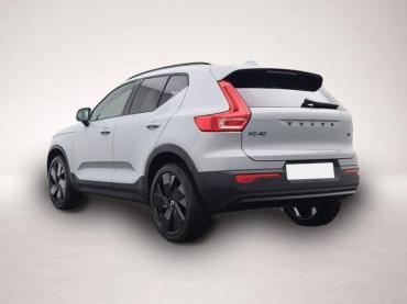 Volvo XC40 2.0 Black Edition Plus B4 Mild-Hybrid 197P