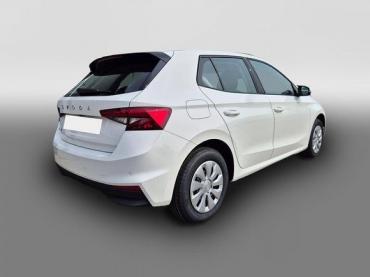 Fahrzeug ansehen: Skoda Fabia Fabia 1.0 TSI 95PS Selection 5-türig Rückf.Kam... Tageszulassung Skoda Fabia Fabia 1.0 TSI 95PS Selection 5-türig Rückf.Kam... Tageszulassung
