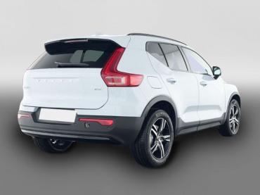 Volvo XC40 Plus Dark 2WD StandHZG Leder Digitales Cockpit Memory Sitze Soundsystem HarmanKardon Gebrauchtwagen