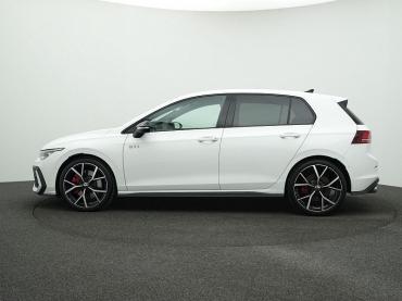 VW Golf 8 2.0 TSI DSG FACELIFT BLACK-STYLE PANO TECHNIKPAKET Jahreswagen