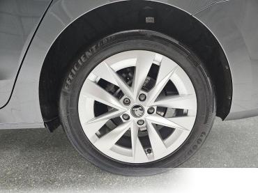 Fahrzeug ansehen: Skoda Octavia 1.5 TSI DSG SELECTION LED AUDIO WINTER EL.HECKKL. Jahreswagen Skoda Octavia 1.5 TSI DSG SELECTION LED AUDIO WINTER EL.HECKKL. Jahreswagen
