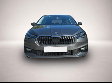 Fahrzeug ansehen: Skoda Fabia 1.5 TSI DSG Selection KAMERA LED ACC NAVI PARKP Skoda Fabia 1.5 TSI DSG Selection KAMERA LED ACC NAVI PARKP
