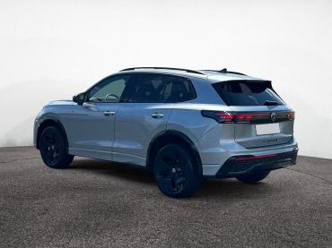VW Tiguan R-Line 4Mo. TDI DSG|PANO|eHECK|BLACKSTYLE Gebrauchtwagen