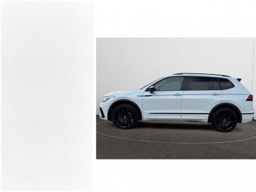 VW Tiguan 2.0 TDI DSG 4M R-Line Navi,Black Style,LM20,Sport Paket Jahreswagen