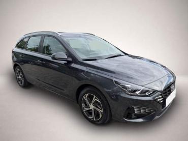 Fahrzeug ansehen: Hyundai i30 1.6 cw Trend * CARPLAY * KLIMA * PDC * RFK * SHZ * UVM Hyundai i30 1.6 cw Trend * CARPLAY * KLIMA * PDC * RFK * SHZ * UVM