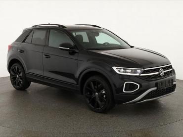 VW T-Roc 1.5 TSI DSG Black Style, AHK, IQ.Light, 19-Zoll, easyOpen, Navi Tageszulassung