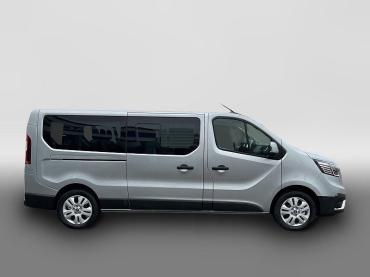 Fahrzeug ansehen: Renault Trafic dCi 150 Automatik L2H1 3,0t Grand Equilibre SHZ+ALU+AHK Tageszulassung Renault Trafic dCi 150 Automatik L2H1 3,0t Grand Equilibre SHZ+ALU+AHK Tageszulassung