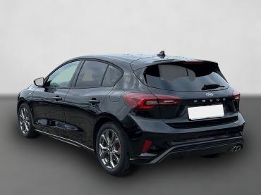 Fahrzeug ansehen: Ford Focus ST-Line 1.0 EcoBoost Mild-Hybrid Kamera SHZ PDCv+h Tageszulassung Ford Focus ST-Line 1.0 EcoBoost Mild-Hybrid Kamera SHZ PDCv+h Tageszulassung