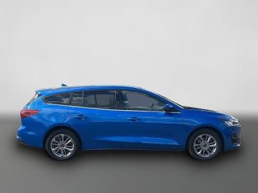 Fahrzeug ansehen: Ford Focus 1.0 EcoBoost Powershift Autom. Titanium X Winterpaket+LED+RFK Gebrauchtwagen Ford Focus 1.0 EcoBoost Powershift Autom. Titanium X Winterpaket+LED+RFK Gebrauchtwagen