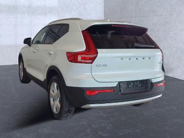 Volvo XC40 XC 40 Core 2WD Bluetooth Navi LED Klima Gebrauchtwagen