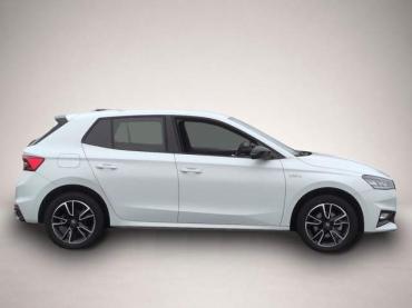 Fahrzeug ansehen: Skoda Fabia Monte Carlo 1.5TSI * DSG LED Navi R-Kam SHZ Skoda Fabia Monte Carlo 1.5TSI * DSG LED Navi R-Kam SHZ