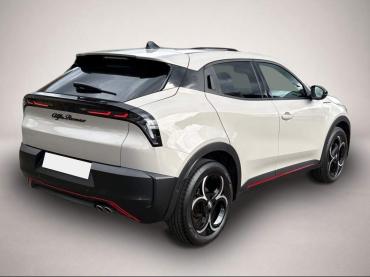 Fahrzeug ansehen: Alfa Romeo Junior MHEV Speciale Automatik Alfa Romeo Junior MHEV Speciale Automatik