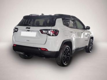 Jeep Compass North Star Mild-Hybrid Sicherheits-Paket