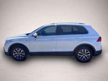 Volkswagen Tiguan 1.5 TSI Life NAVI * LED * DAB * LANE-ASSIST * SHZ