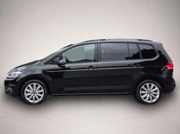 Volkswagen Touran 1.5 TSI NAV AHK 7-Sitz. ACC TOTW. R.KAM K