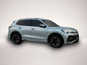 Volkswagen Tiguan 2.0 TDI DSG R-Line Matrix/AHK/Area View/H