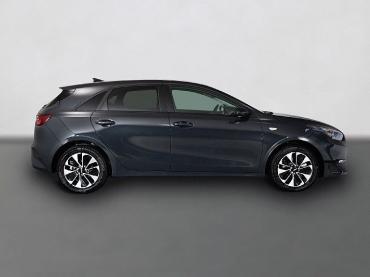 KIA Ceed Kia Silver 1.5 T-GDI 103kW (140PS) 6-Gang 1.5 T-GDI 6-Gang Tageszulassung