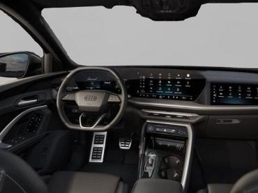 Fahrzeug ansehen: Audi Q5 S line Q5 TDI 204 2xS line Tech * Pano 20Z Black... Audi Q5 S line Q5 TDI 204 2xS line Tech * Pano 20Z Black...