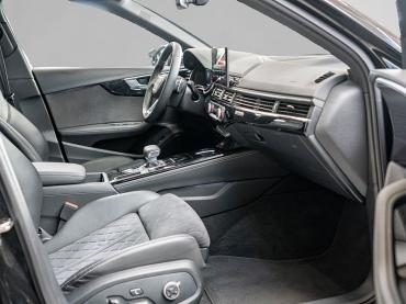 Fahrzeug ansehen: Audi RS4 RS4 Gebrauchtwagen Audi RS4 RS4 Gebrauchtwagen