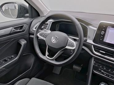 VW T-Roc 1.5 TSI DSG Style AHK NAVI ACC LED+ Gebrauchtwagen