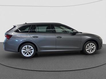 Skoda Octavia Combi 1.5 eTSI DSG Selection AB 199EUR PANO MATRIX REAR VIEW Gebrauchtwagen