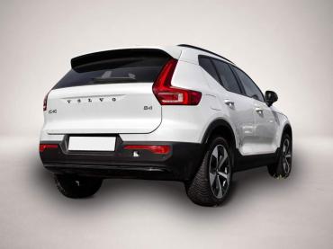 Fahrzeug ansehen: Volvo XC40 Plus Dark 2WD B4 EU6d digitales Cockpit Mem Volvo XC40 Plus Dark 2WD B4 EU6d digitales Cockpit Mem