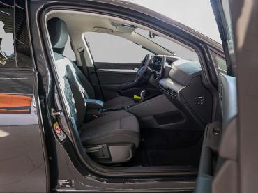 Fahrzeug ansehen: VW Golf Golf VIII Neuwagen VW Golf Golf VIII Neuwagen