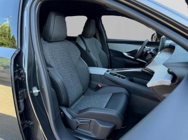 Peugeot 3008 Allure 3008 Allure HYBRID 145 e-DSC6 *AHK*NAVI*... Tageszulassung