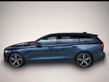 Fahrzeug ansehen: Volvo V60 Kombi T8 Ultra Dark Recharge WiPa * LED * DAB Volvo V60 Kombi T8 Ultra Dark Recharge WiPa * LED * DAB