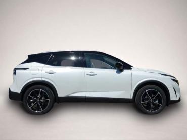 Fahrzeug ansehen: Nissan Qashqai TEKNA 158PS ALLRAD 4x4 Pano/Bose * AHK! Nissan Qashqai TEKNA 158PS ALLRAD 4x4 Pano/Bose * AHK!