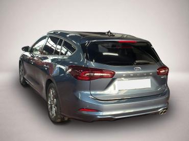 Fahrzeug ansehen: Ford Focus ST-Line Bluetooth Navi LED Klima el. Fenst Ford Focus ST-Line Bluetooth Navi LED Klima el. Fenst