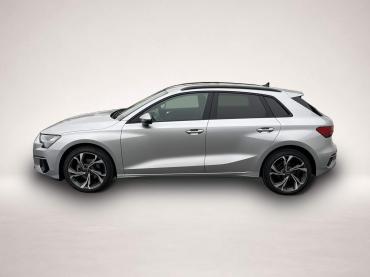 Fahrzeug ansehen: Audi A3 Sportback 30 1.0 advanced black 124¤ m.20% Anz. AHK Navi SHZ el.Klappe PDC LED DAB Audi A3 Sportback 30 1.0 advanced black 124¤ m.20% Anz. AHK Navi SHZ el.Klappe PDC LED DAB