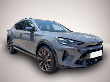 Fahrzeug ansehen: Cupra Formentor VZ 4x4 DSG Pano Matrix AHK Sennh LEDER Cupra Formentor VZ 4x4 DSG Pano Matrix AHK Sennh LEDER