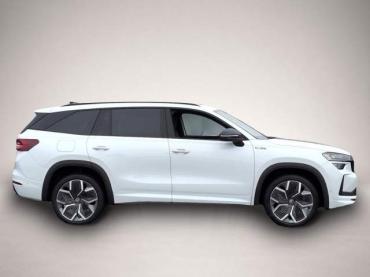 Skoda Kodiaq SPORTLINE 7-Sitze 4x4 TDI * AHK 360°Kam 20