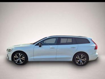 Fahrzeug ansehen: Volvo V60 B4 B DKG Plus Dark PANO * 360°View * Mj.26 Volvo V60 B4 B DKG Plus Dark PANO * 360°View * Mj.26