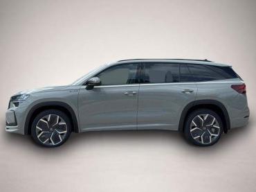 Fahrzeug ansehen: Skoda Kodiaq Sportline Explore 4x4 * AHK * PANO * KAMERA * EL. HECKK. Skoda Kodiaq Sportline Explore 4x4 * AHK * PANO * KAMERA * EL. HECKK.