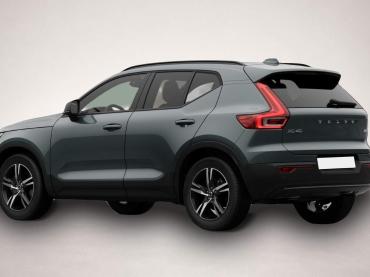 Fahrzeug ansehen: Volvo XC40 Plus Dark 2WD 360 Grd Kamera Frontscheibenh Volvo XC40 Plus Dark 2WD 360 Grd Kamera Frontscheibenh