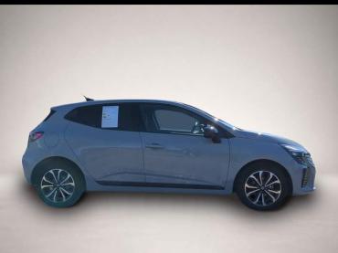 Fahrzeug ansehen: Renault Clio TCe 90 Techno SHZ LKHZ Renault Clio TCe 90 Techno SHZ LKHZ