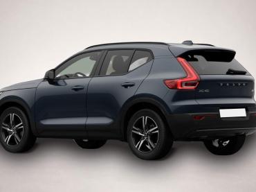 Fahrzeug ansehen: Volvo XC40 Plus Dark 2WD 360 Grd Kamera Frontscheibenh Volvo XC40 Plus Dark 2WD 360 Grd Kamera Frontscheibenh