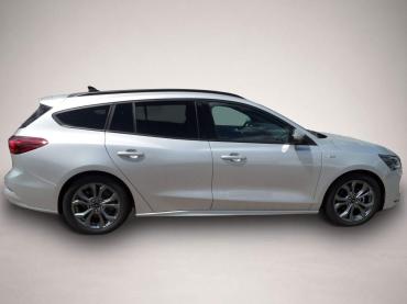 Ford Focus Turnier ST-Line X * Cam * Panoramadach * AHK * AT