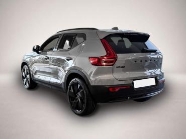 Volvo XC40 B3 Benzin Plus Black Edition Surround View