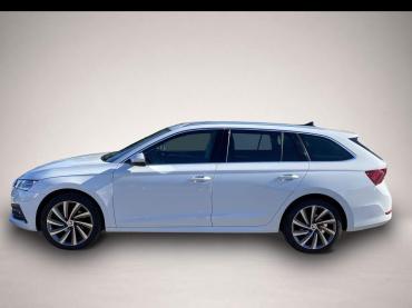 Fahrzeug ansehen: Skoda Octavia Combi 1.5 eTSI DSG EL.HECK * HEAD-UP * SMART Skoda Octavia Combi 1.5 eTSI DSG EL.HECK * HEAD-UP * SMART