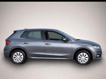 Fahrzeug ansehen: Skoda Fabia Selection 1.0TSI * AHK LED digCockp Temp SHZ Skoda Fabia Selection 1.0TSI * AHK LED digCockp Temp SHZ
